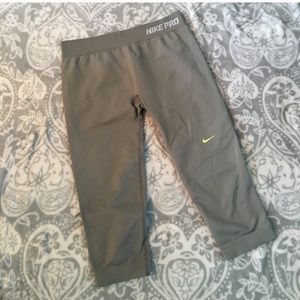 Nike seamless pro leggings